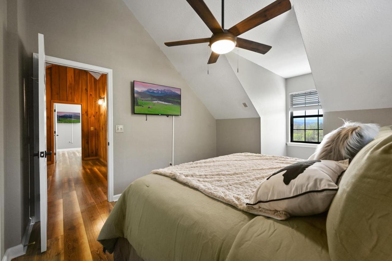 Private Mountain Cabin, Hot Tub Escape In The Smokies, With The View Sevierville Extérieur photo