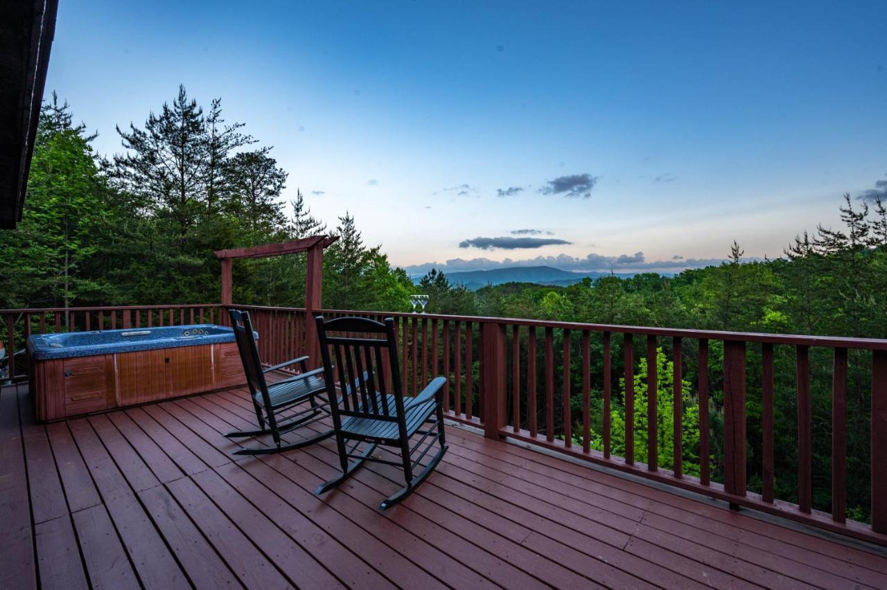 Private Mountain Cabin, Hot Tub Escape In The Smokies, With The View Sevierville Extérieur photo
