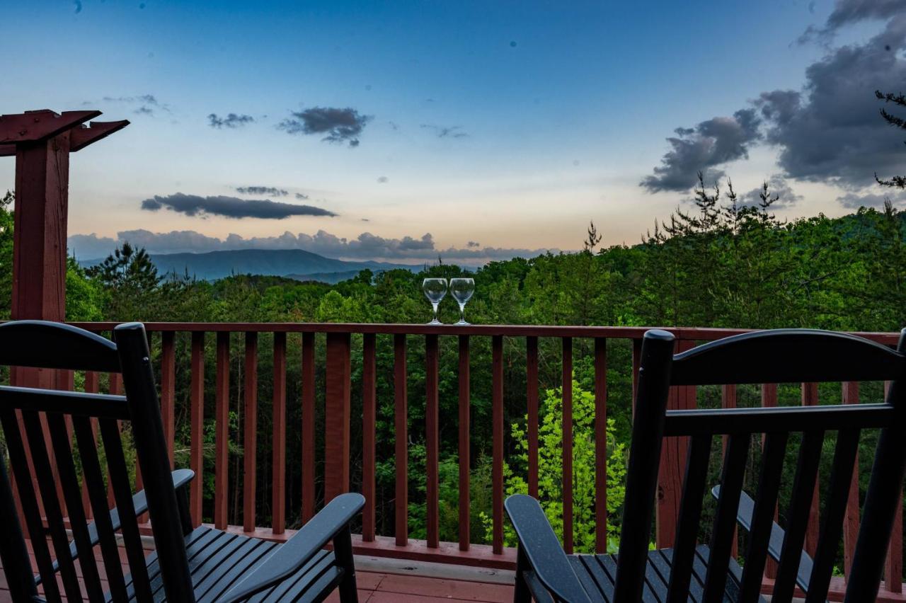 Private Mountain Cabin, Hot Tub Escape In The Smokies, With The View Sevierville Extérieur photo