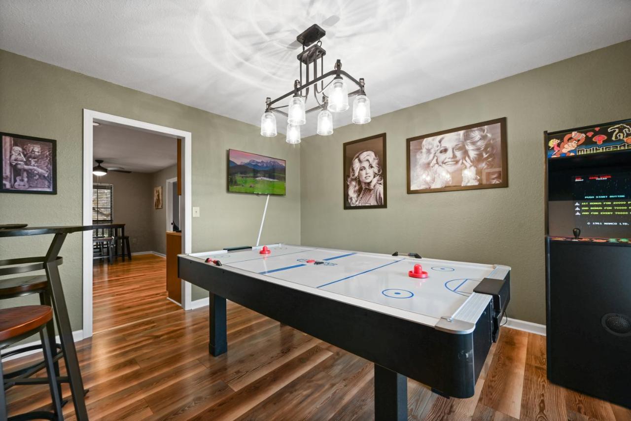 Private Mountain Cabin, Hot Tub Escape In The Smokies, With The View Sevierville Extérieur photo