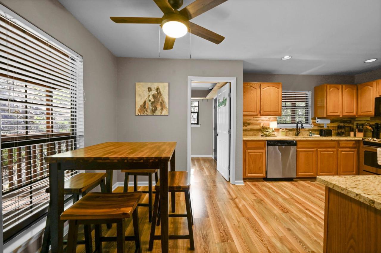 Private Mountain Cabin, Hot Tub Escape In The Smokies, With The View Sevierville Extérieur photo
